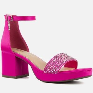 NWT Juicy Couture Nelly Heels